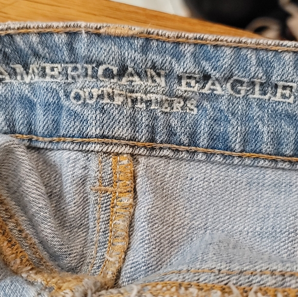 American Eagle Cutoff Denim Shorts Size 8 - Picture 7 of 9